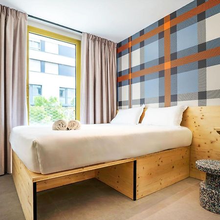 Easyhotel Marseille Euromed Εξωτερικό φωτογραφία