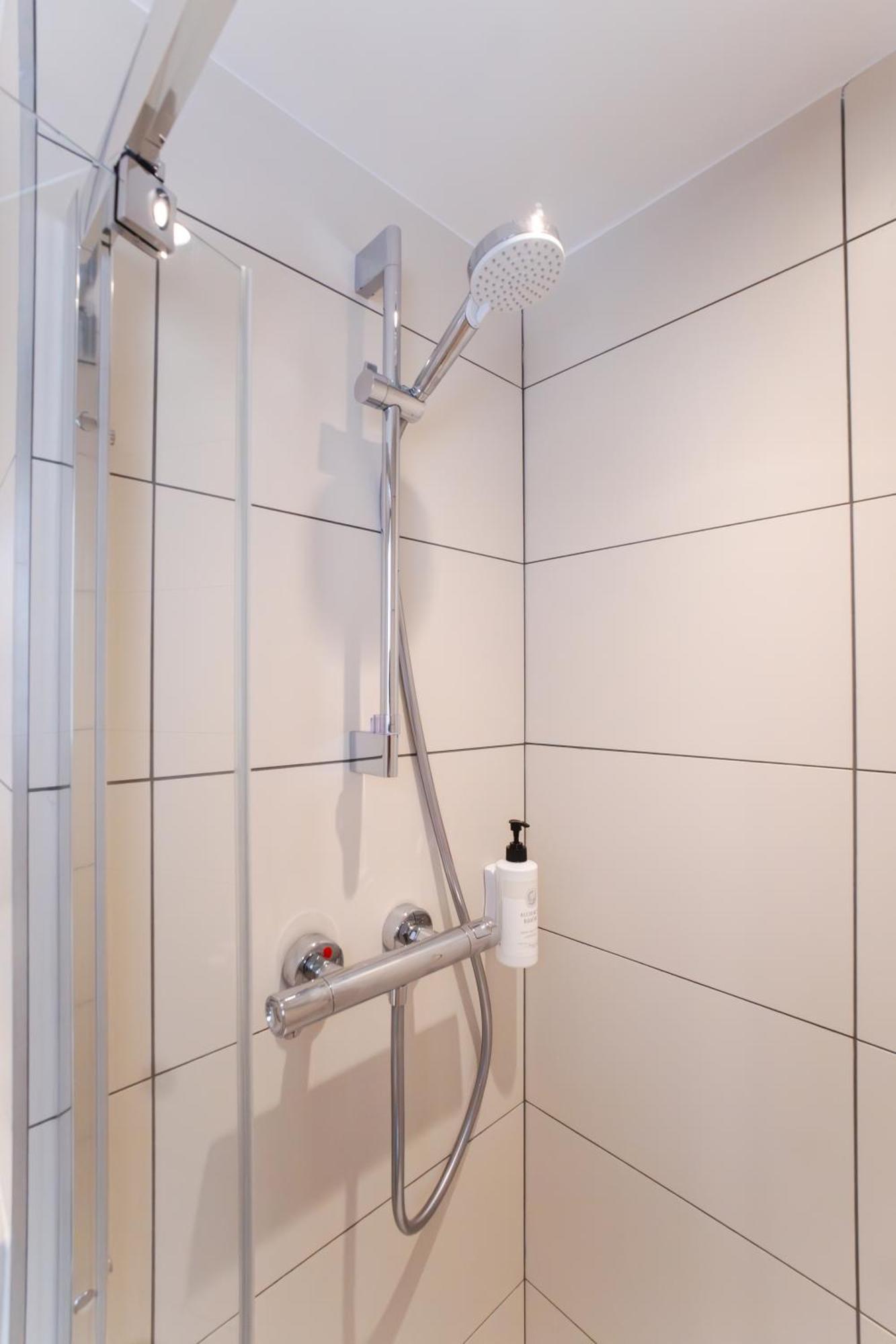 Easyhotel Marseille Euromed Εξωτερικό φωτογραφία