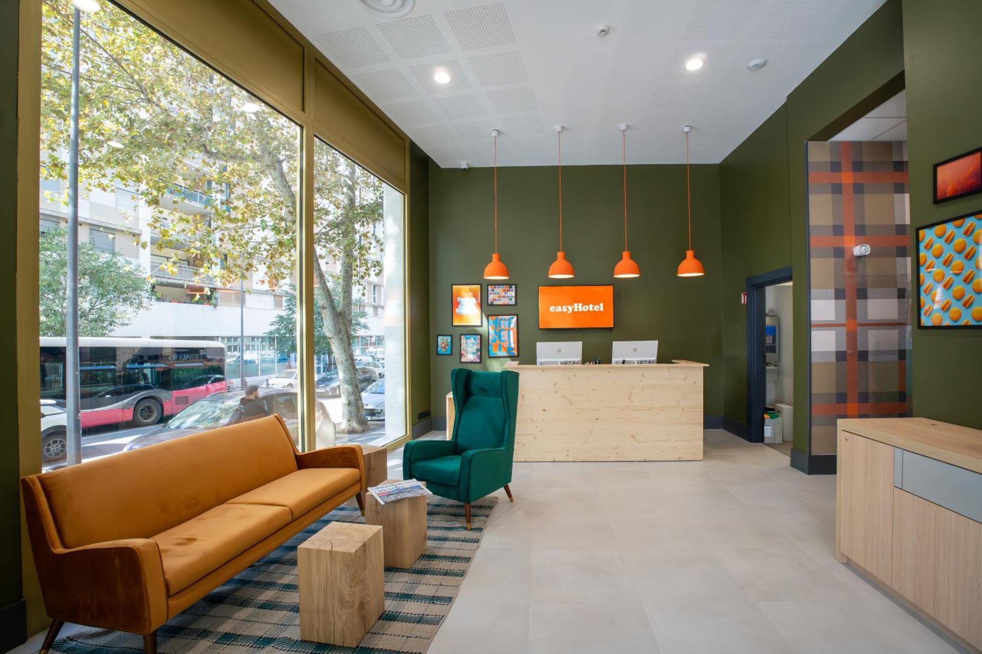 Easyhotel Marseille Euromed Εξωτερικό φωτογραφία