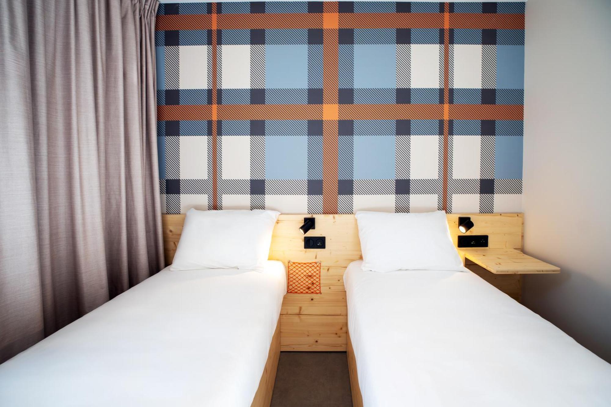 Easyhotel Marseille Euromed Εξωτερικό φωτογραφία
