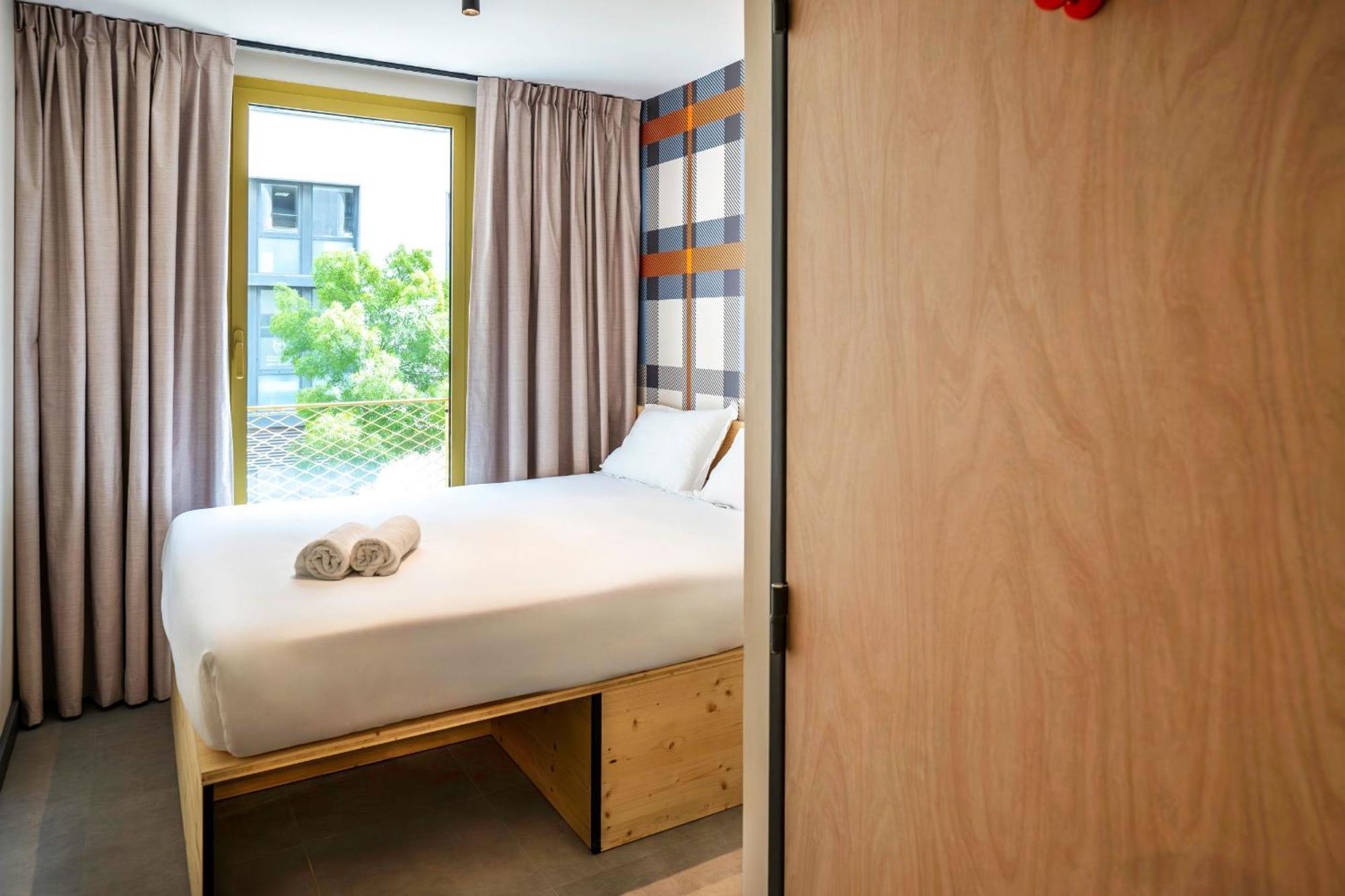 Easyhotel Marseille Euromed Εξωτερικό φωτογραφία